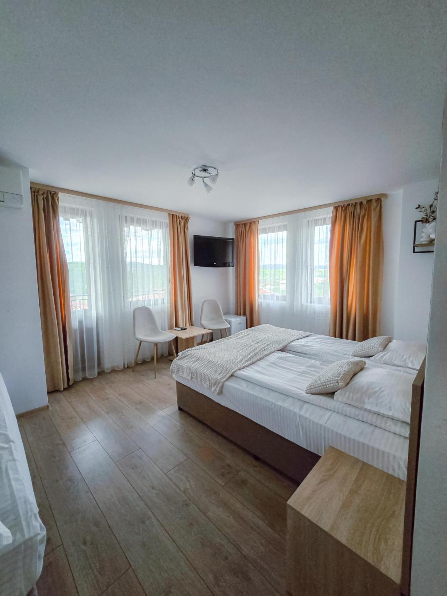 Family Hotel "Slavianska Dusha" Veliko Tarnovo Luaran gambar